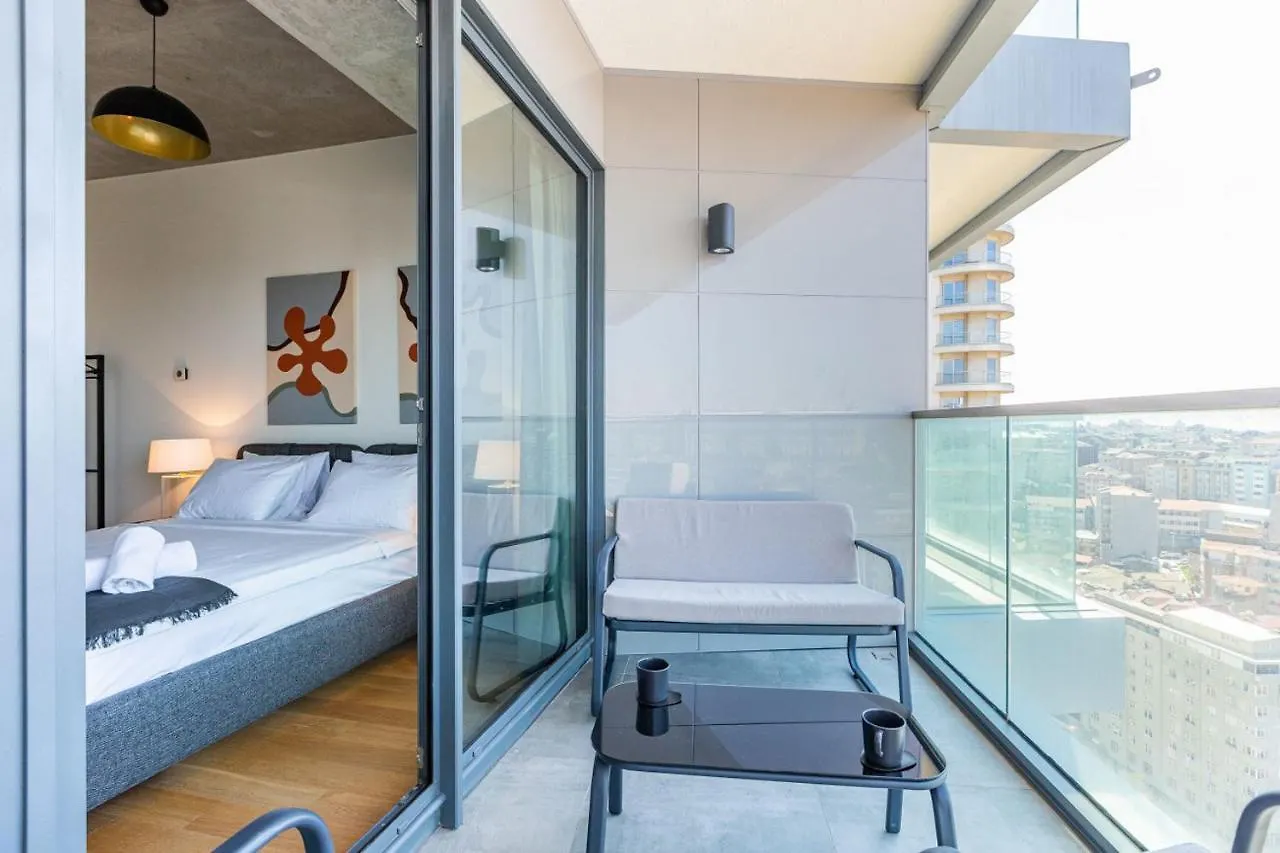 Apartamento Cozy Flat With City View And Balcony In Sisli Estambul